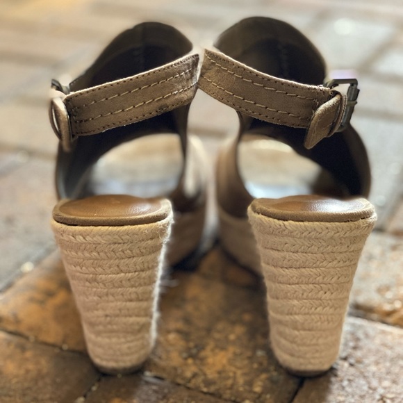 Boho Taupe Frabric Peep Toe Platform Raffia Wedge - Picture 4 of 7